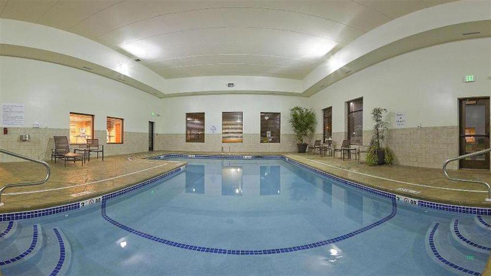 Holiday Inn Express & Suites Malone By Ihg Extérieur photo