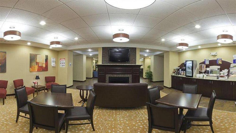 Holiday Inn Express & Suites Malone By Ihg Extérieur photo
