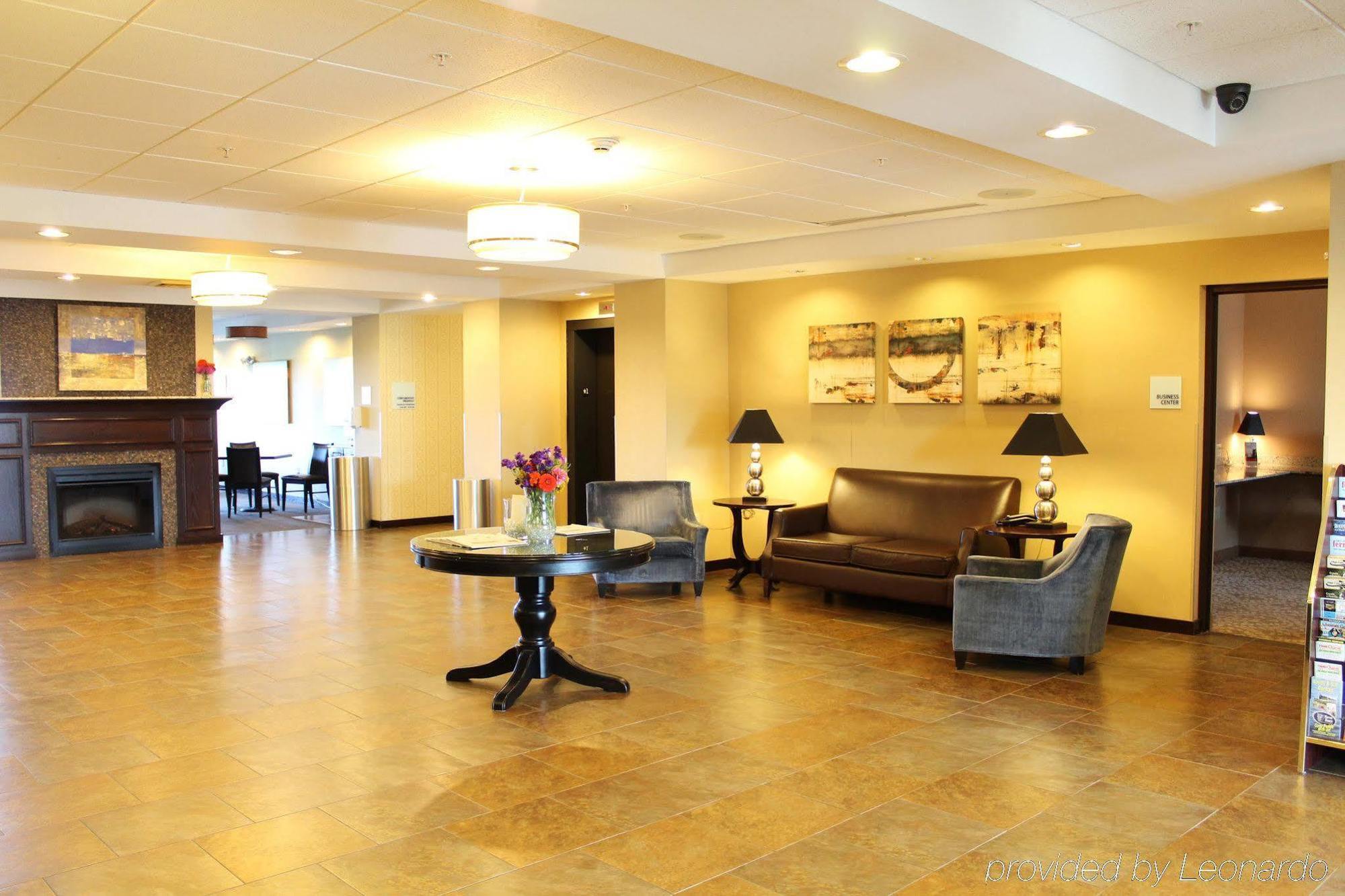 Holiday Inn Express & Suites Malone By Ihg Extérieur photo